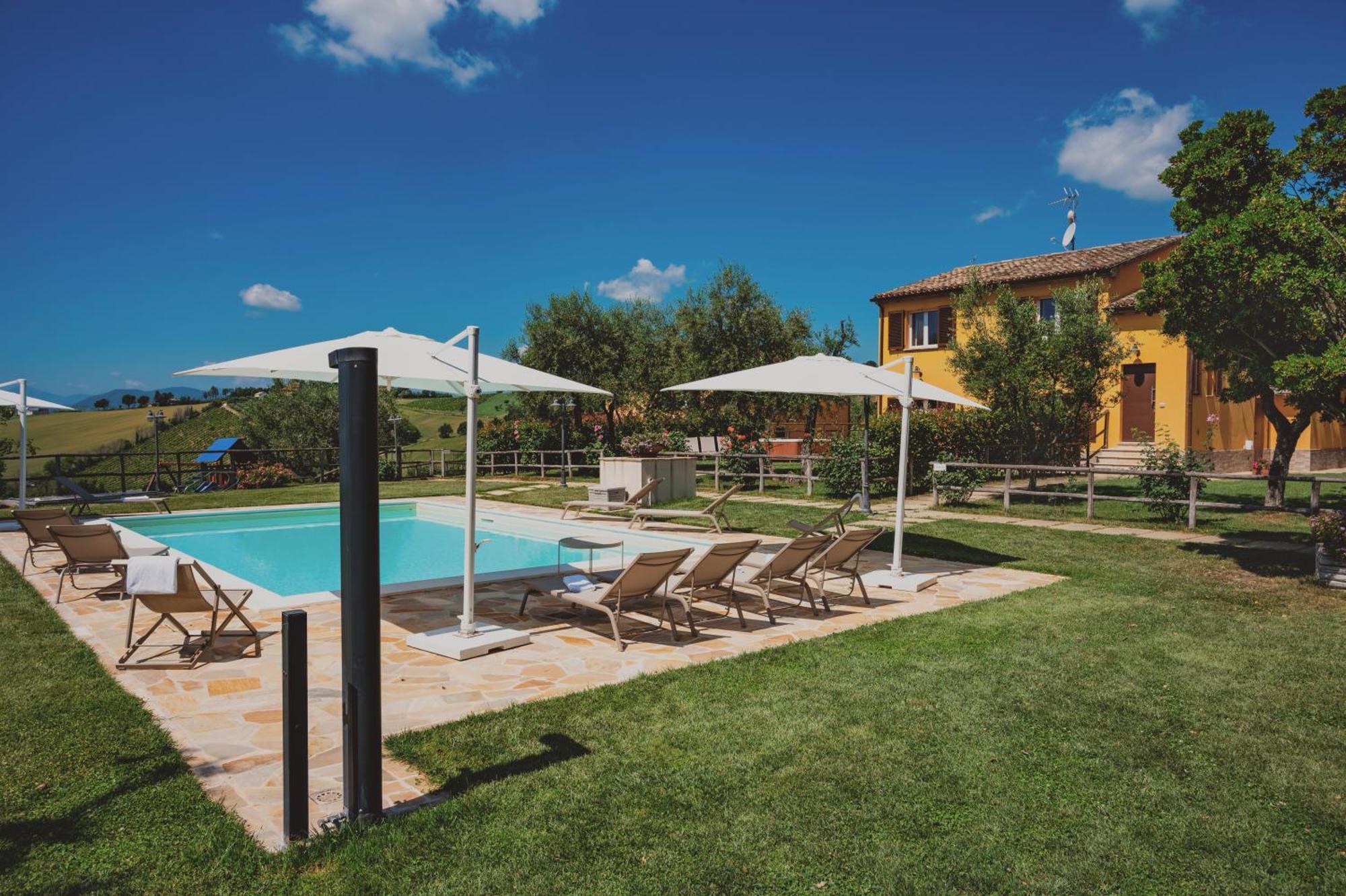 Montenovo Country House Ostra Vetere Ngoại thất bức ảnh